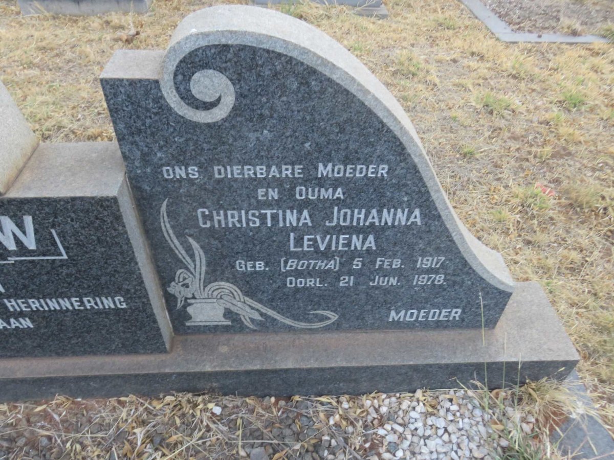 LOUW Johannes Christoffel 1915-19?? &amp; Christina Johanna Leviena BOTHA 1917-1978