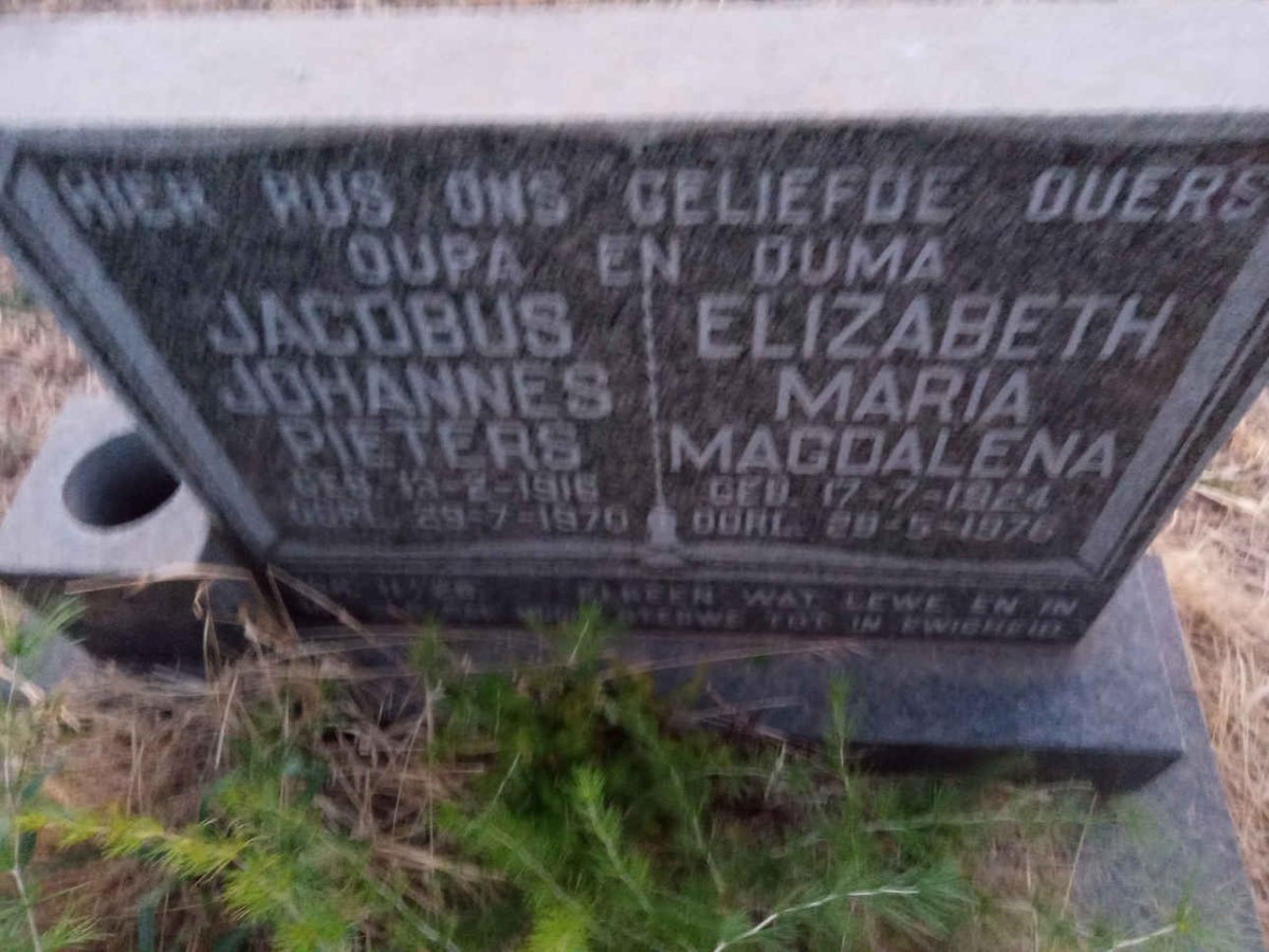 PIETERS Jacobus Johannes 1916-1970 &amp; Elizabeth Maria Magdalena 1924-1976