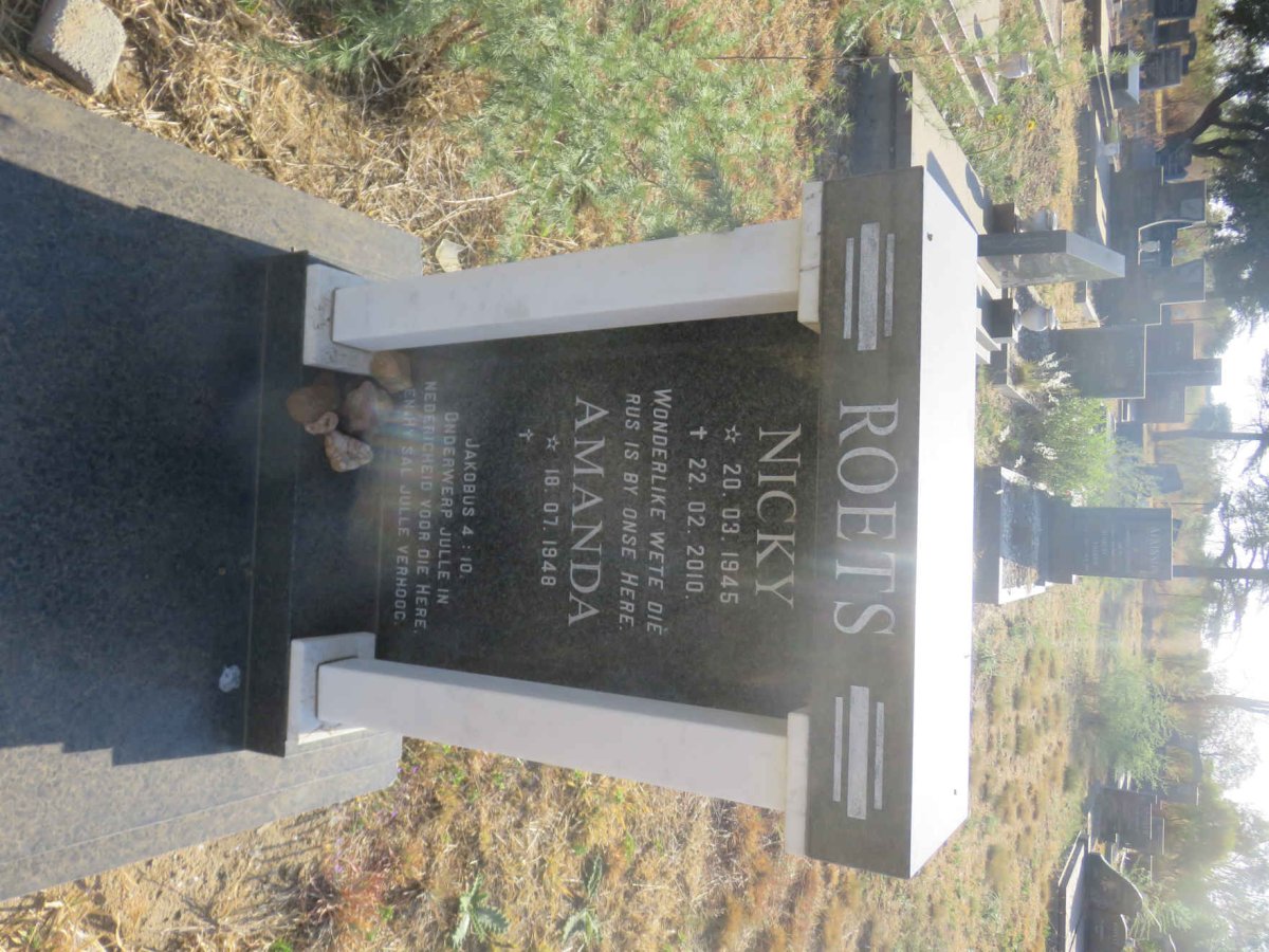 ROETS Nicky 1945-2010 &amp; Amanda 1948-