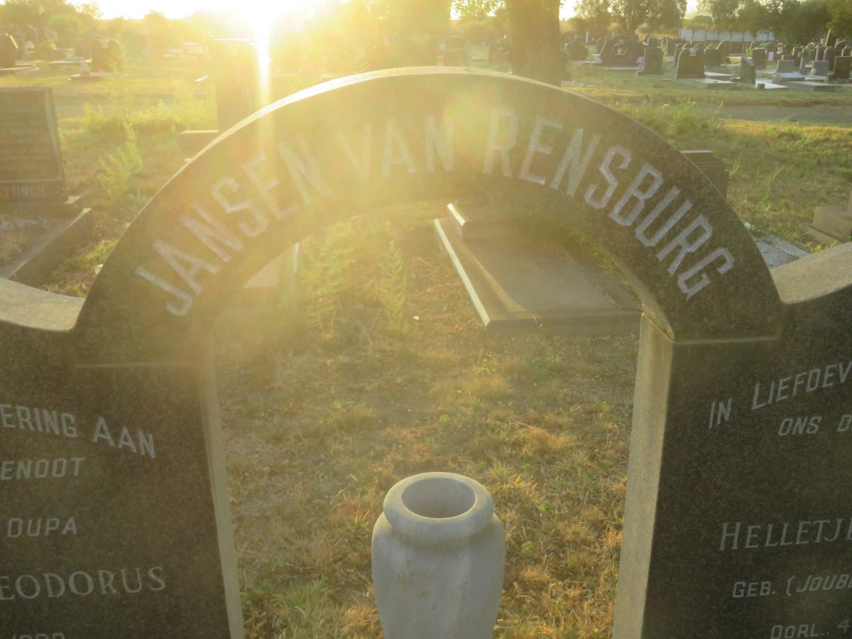 RENSBURG Johannes Theodorus, Jansen van 1902-1968 &amp; Helletjie Elizabeth JOUBERT 1908-1985