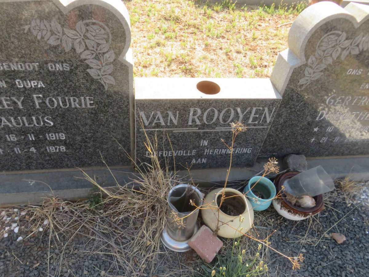 ROOYEN Dela Rey Fourie Paulus, van 1919-1978 &amp; Gertruida Dorothea 1918-2008
