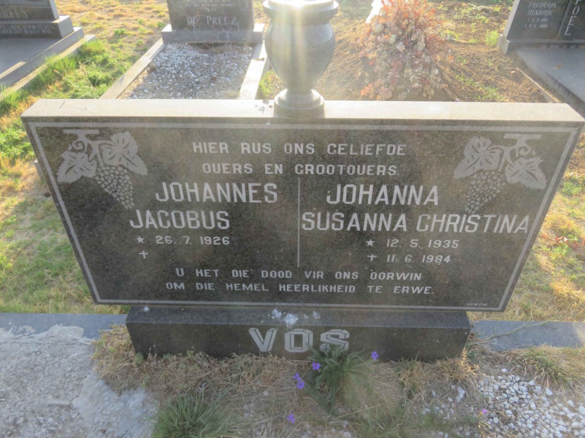 VOS Johannes Jacobus 1926- &amp; Johanna Susanna Christina 1935-1984