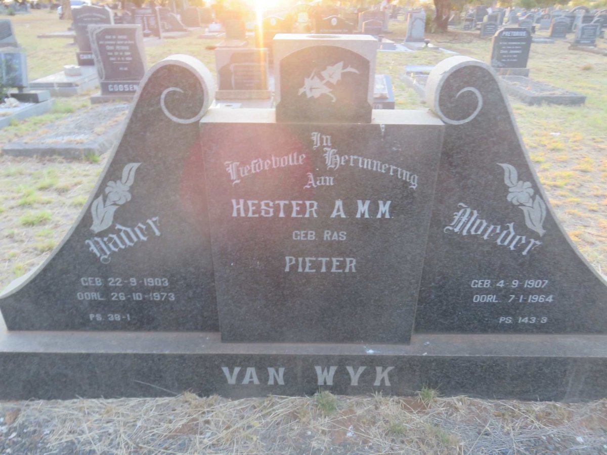 WYK Pieter, van 1903-1973 &amp; Hester A.M.M. RAS 1907-1964