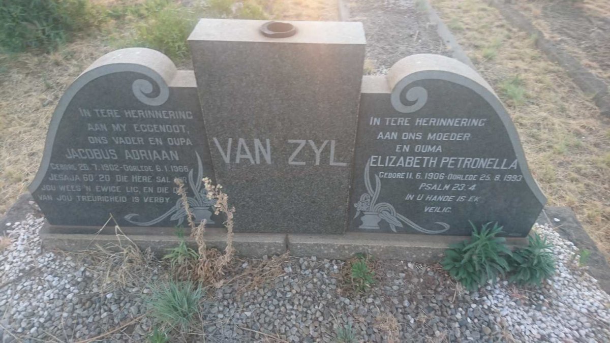 ZYL Jacobus Adriaan, van 1902-1966 &amp; Elizabeth Petronella 1906-1993