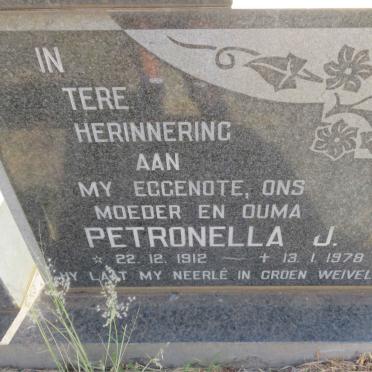 ? Jacobus W. 1905-1978 &amp; Petronella J. 1912-1978