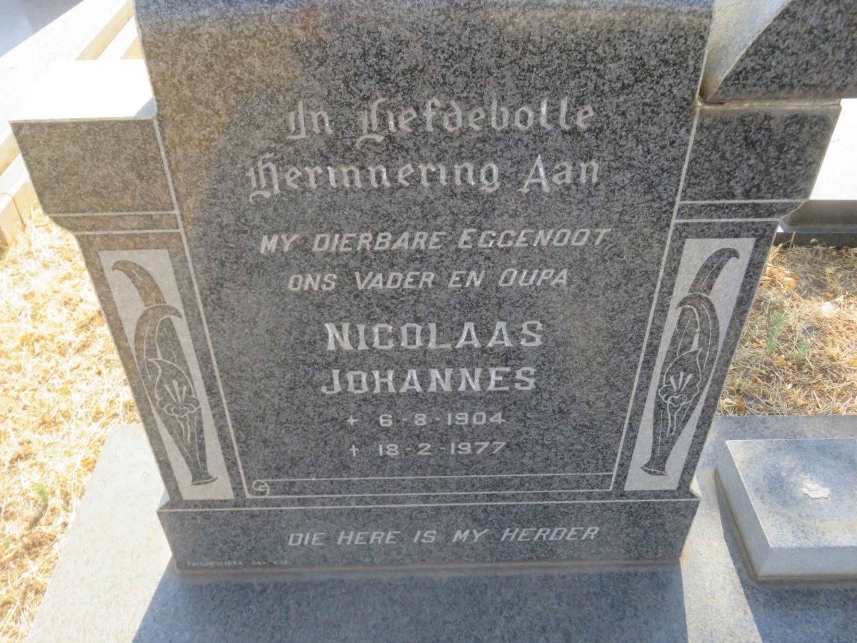 ? Nicolaas Johannes 1904-1977 &amp; Isabella Elizabeth 1908-1996