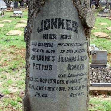 JONKER Johannes Petrus 1876-1970 &amp; Johanna Jacoba LABUSCHAGNE -1944