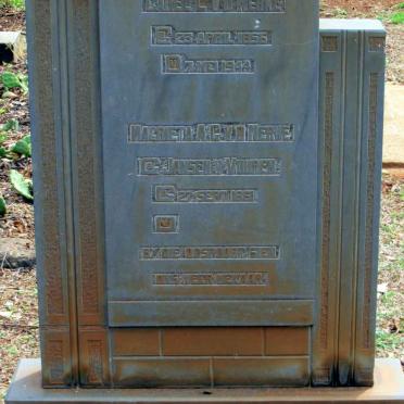 MERWE Carel L., v.d. 1856-1944 &amp; Magrieta A.G. JANSEN VAN VUUREN 1851-