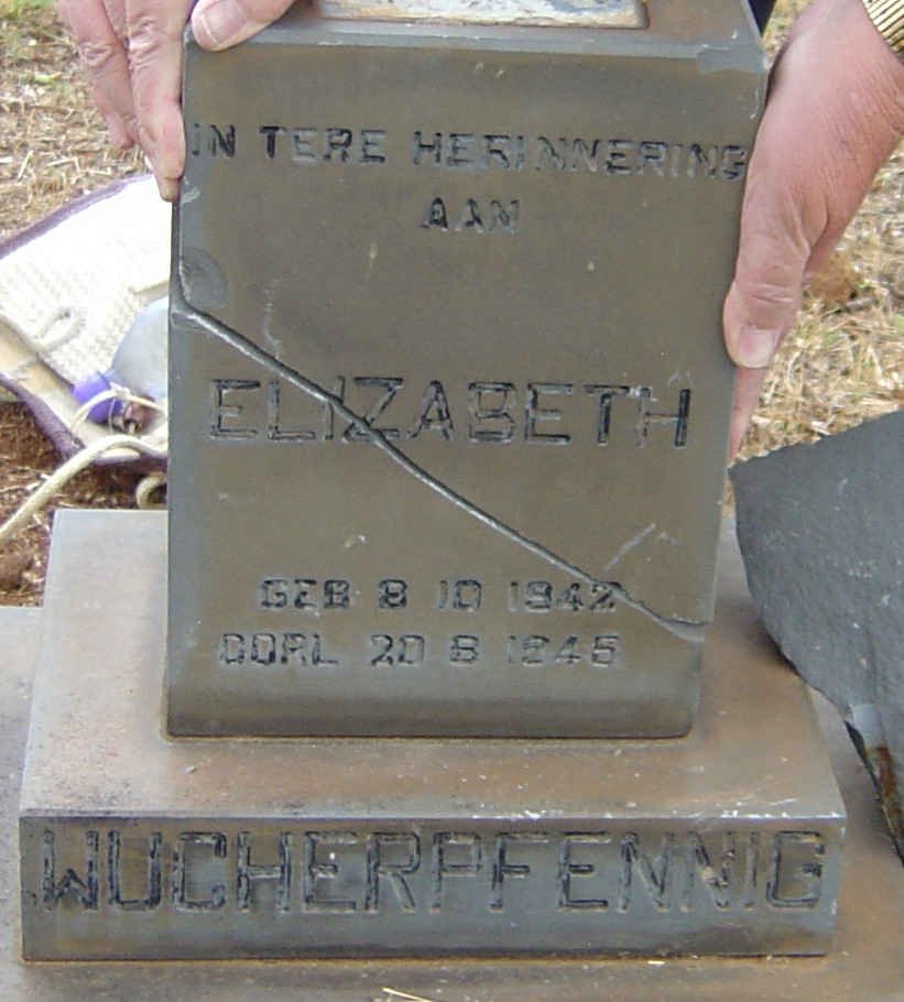 WUCHERPFENNIG Elizabeth 1942-1945