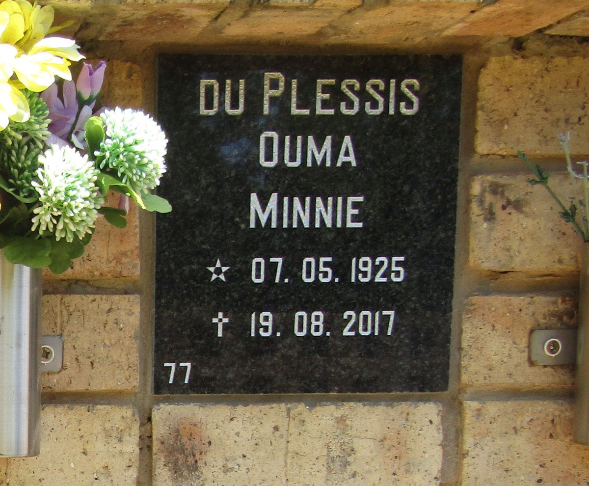 PLESSIS Minnie, du 1925-2017