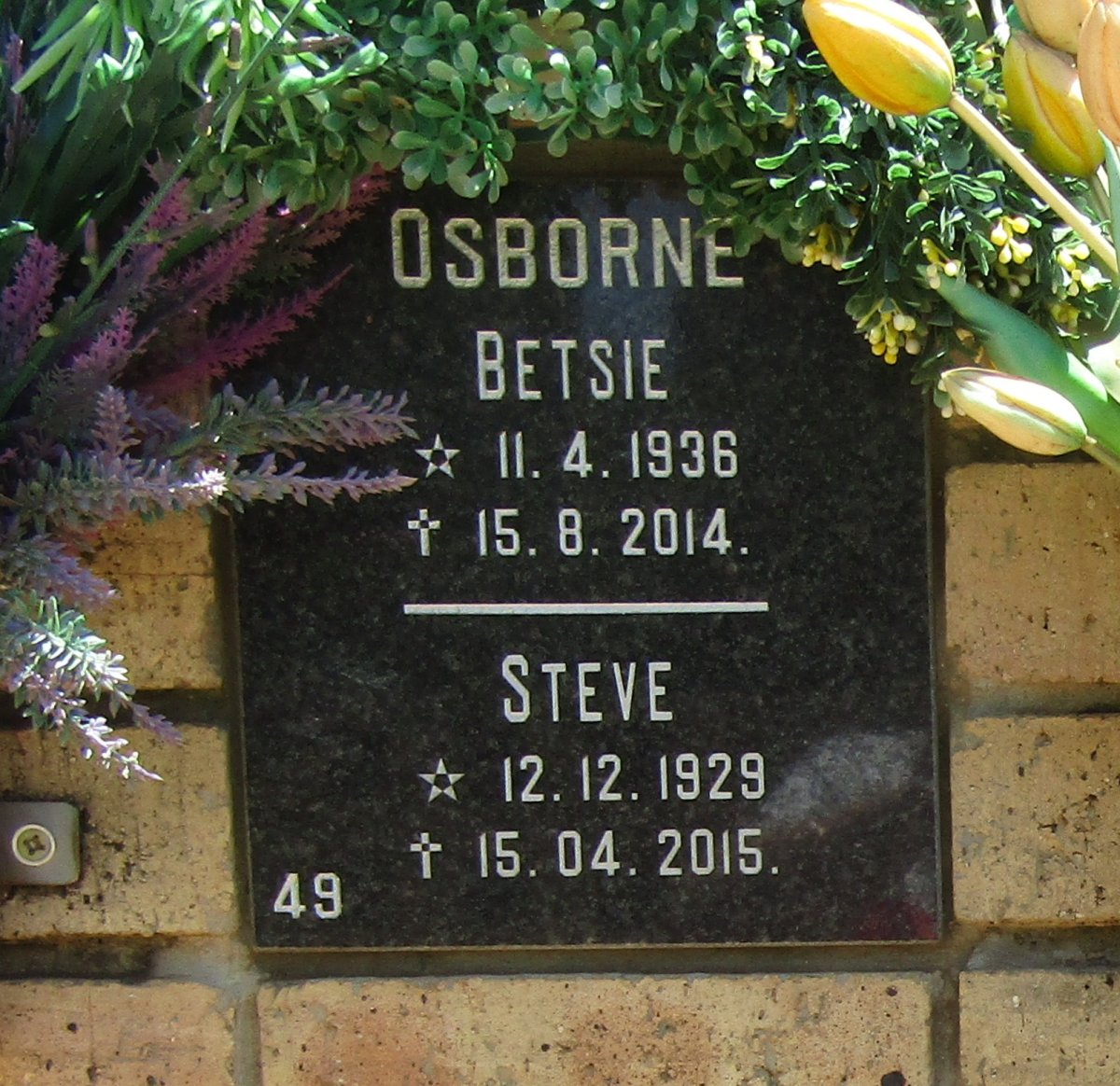 OSBORNE Steve 1929-2015 &amp; Betsie 1936-2014