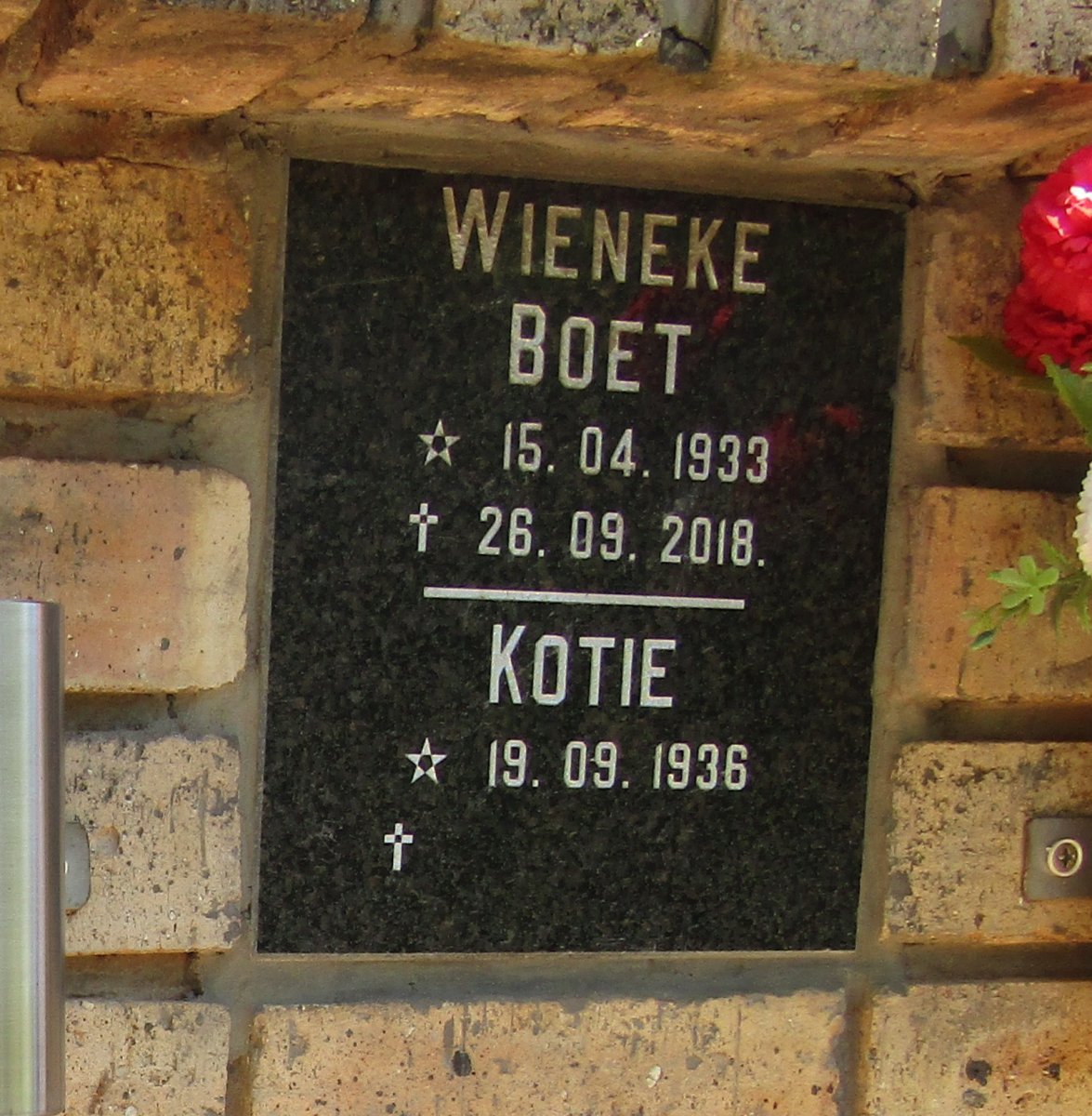 WIENEKE Boet 1933-2018 &amp; Kotie 1936-