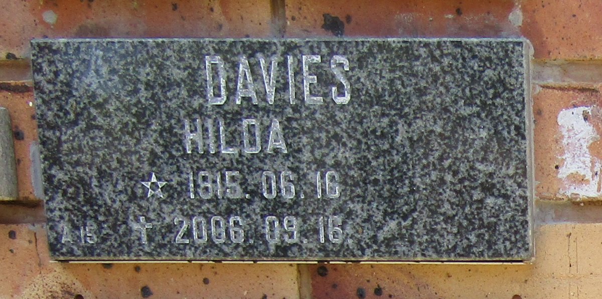 DAVIES Hilda 1915-2006