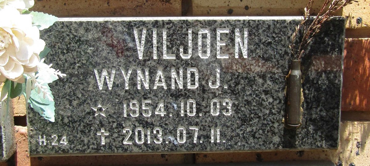VILJOEN Wynand J. 1954-2013