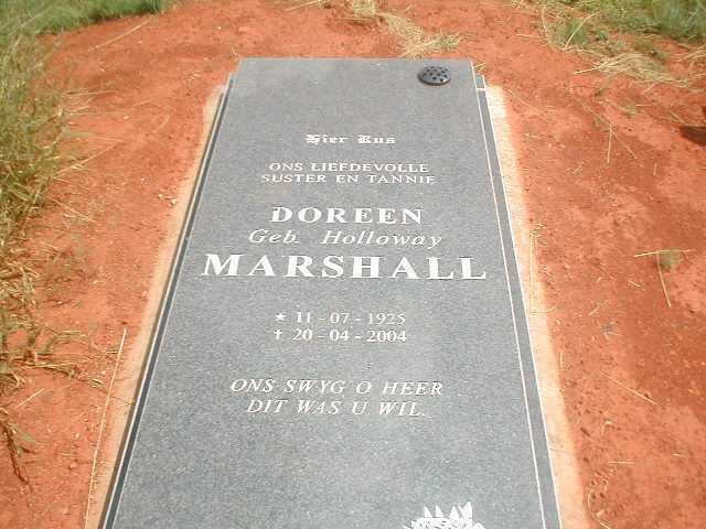 MARSHALL Doreen nee HOLLOWAY 1925-2004
