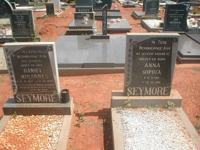 SEYMORE Daniel Johannes 1907-1994 &amp; Anna Sophia 1910-1991