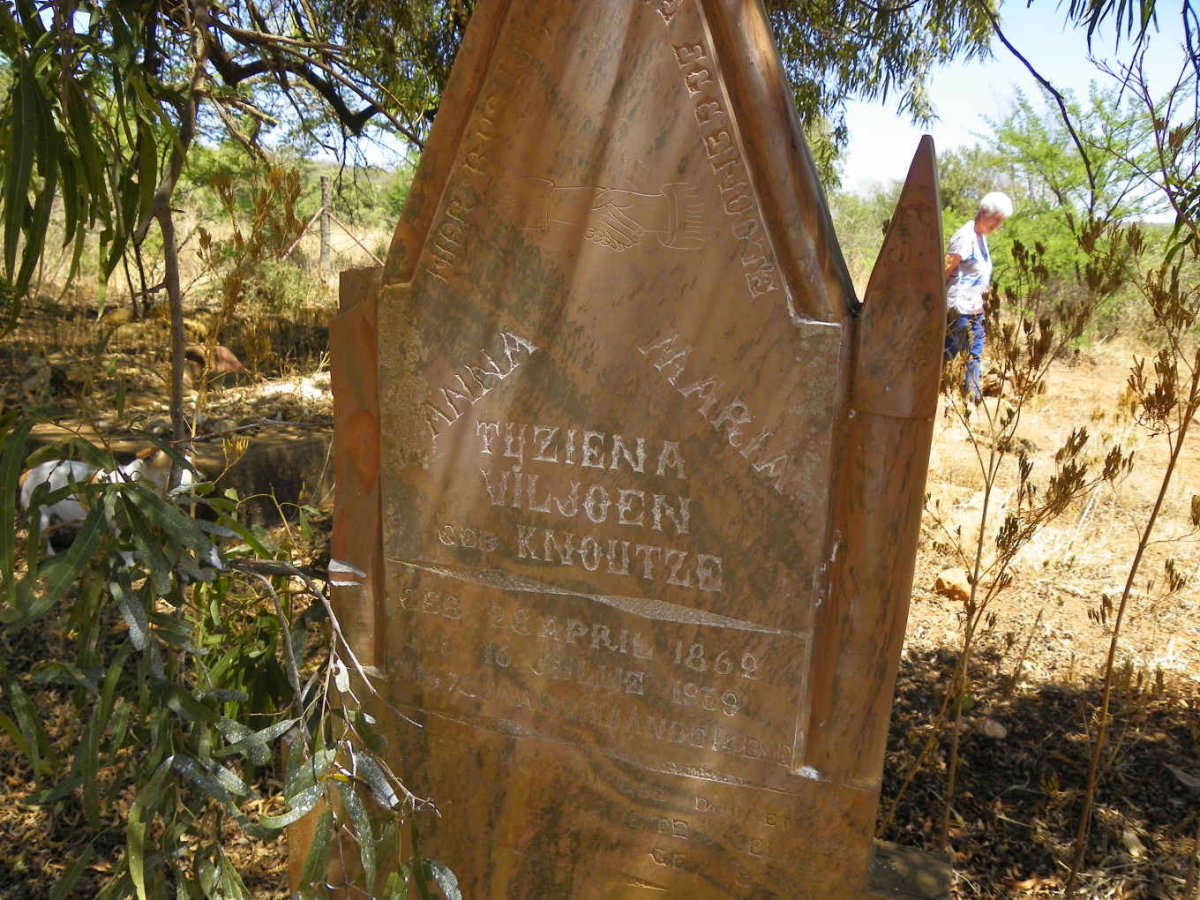 VILJOEN Anna Maria Tyziena nee KNOUTZE 1862-1939