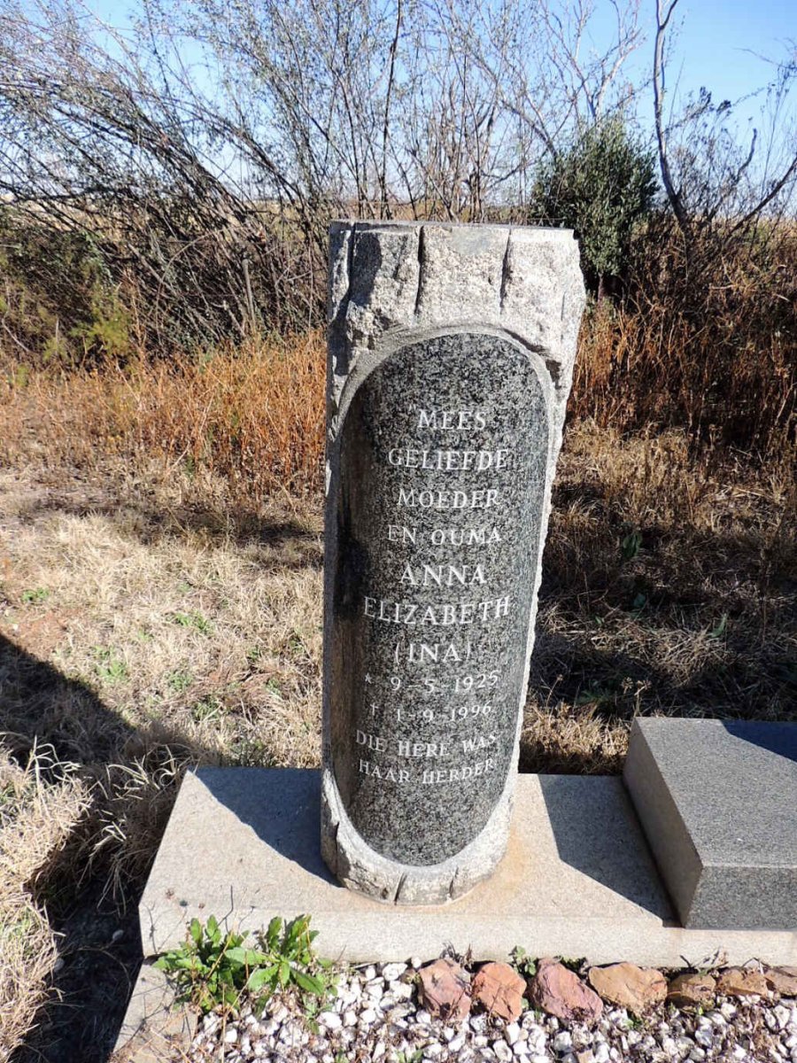 OLIVIER Johannes Stephanus Augustinus 1921-1986 &amp; Anna Elizabeth 1925-1996 