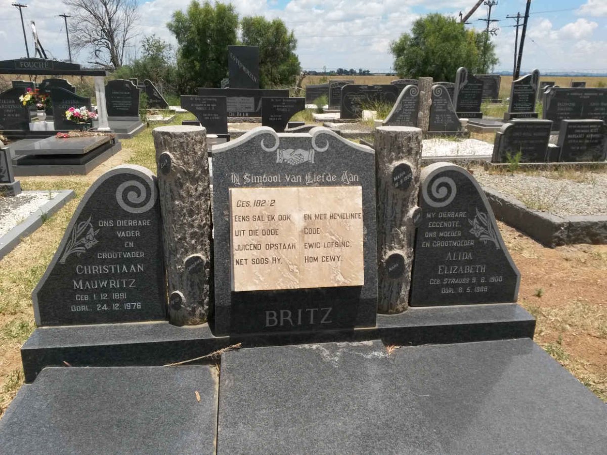 BRITZ Christiaan Mauwritz 1891-1976 &amp; Alida Elizabeth STRAUSS 1900-1988
