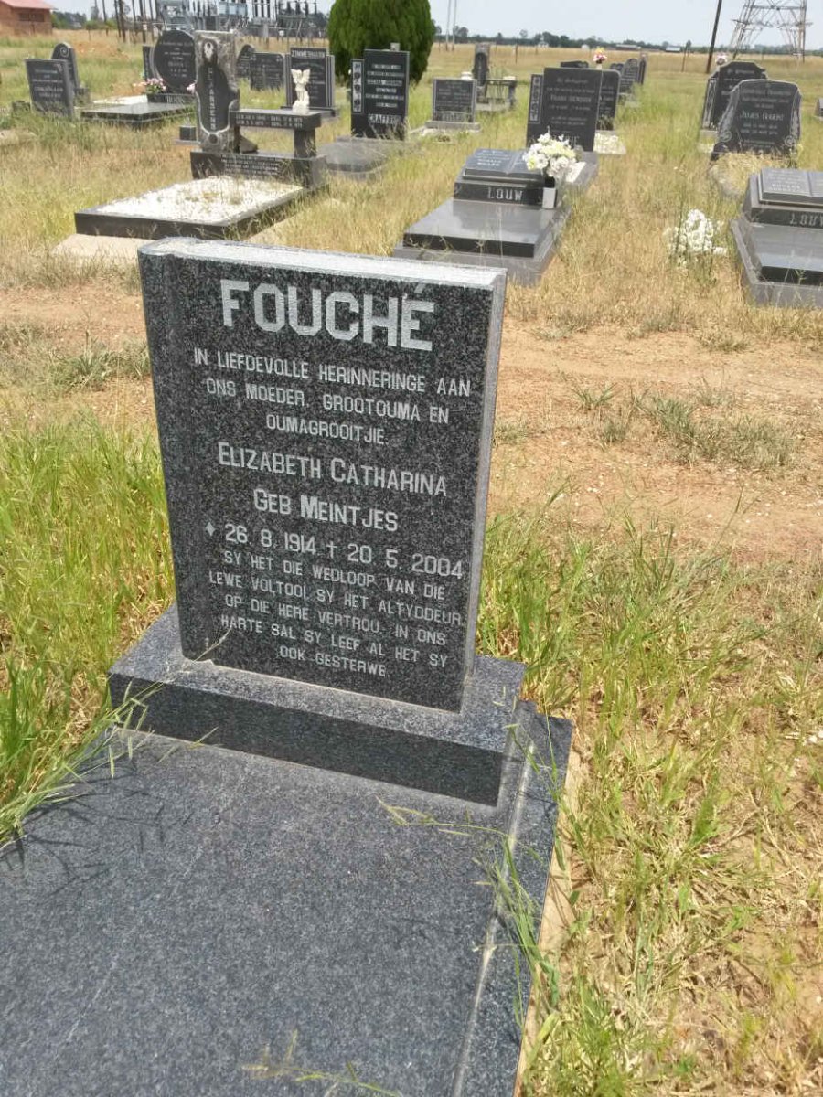FOUCHÉ Elizabeth Catharina nee MEINTJES 1914-2004