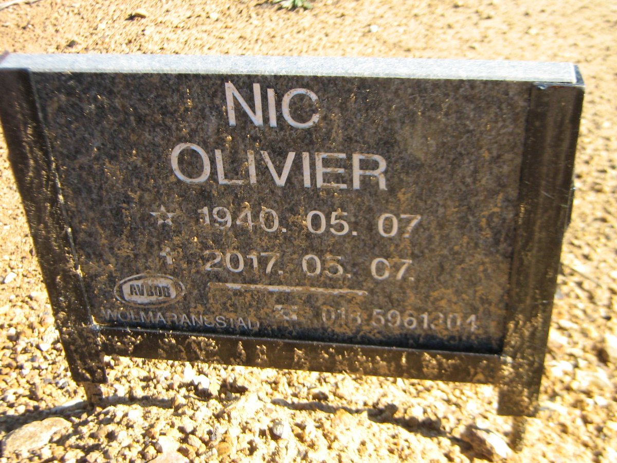 OLIVIER Nic 1940-2017
