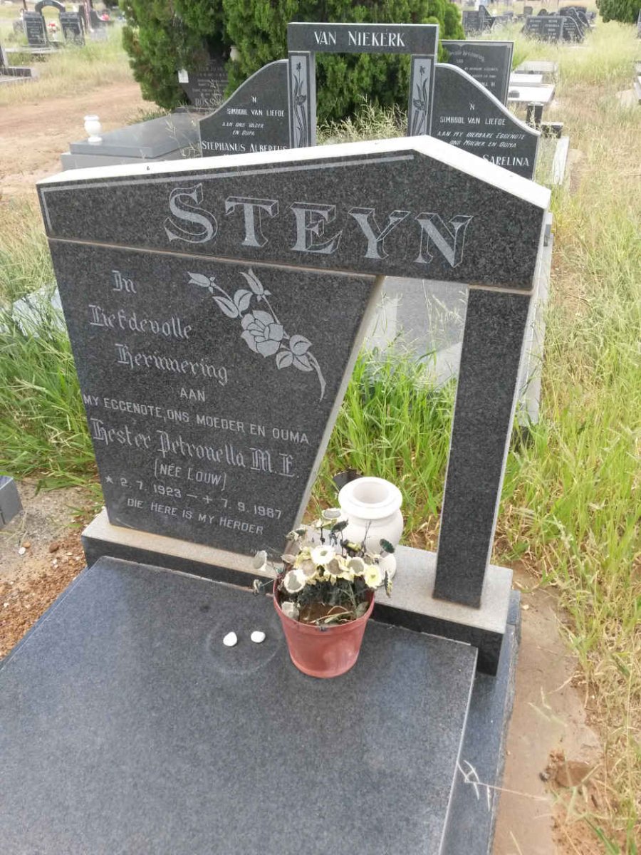 STEYN Hester Petronella M.E. nee LOUW 1923-1987