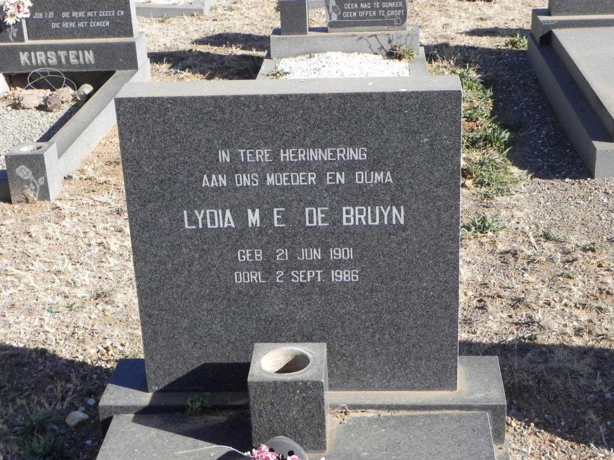 BRUYN Lydia M.E., de 1901-1986