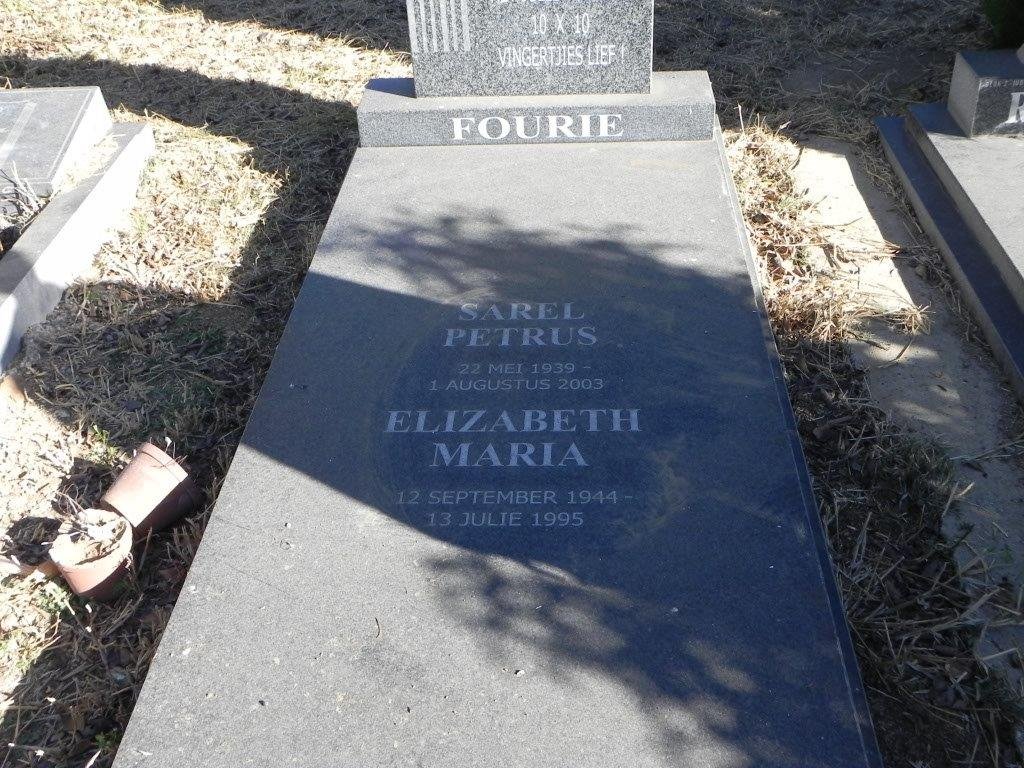 FOURIE Sarel Petrus 1939-2003 &amp; Elizabeth Maria 1944-1995
