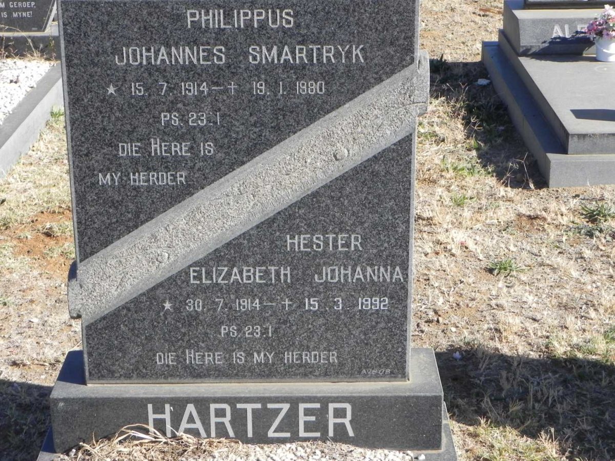HARTZER Philippus Johannes Smartryk 1914-1980 &amp; Hester Elizabeth Johanna 1914-1992