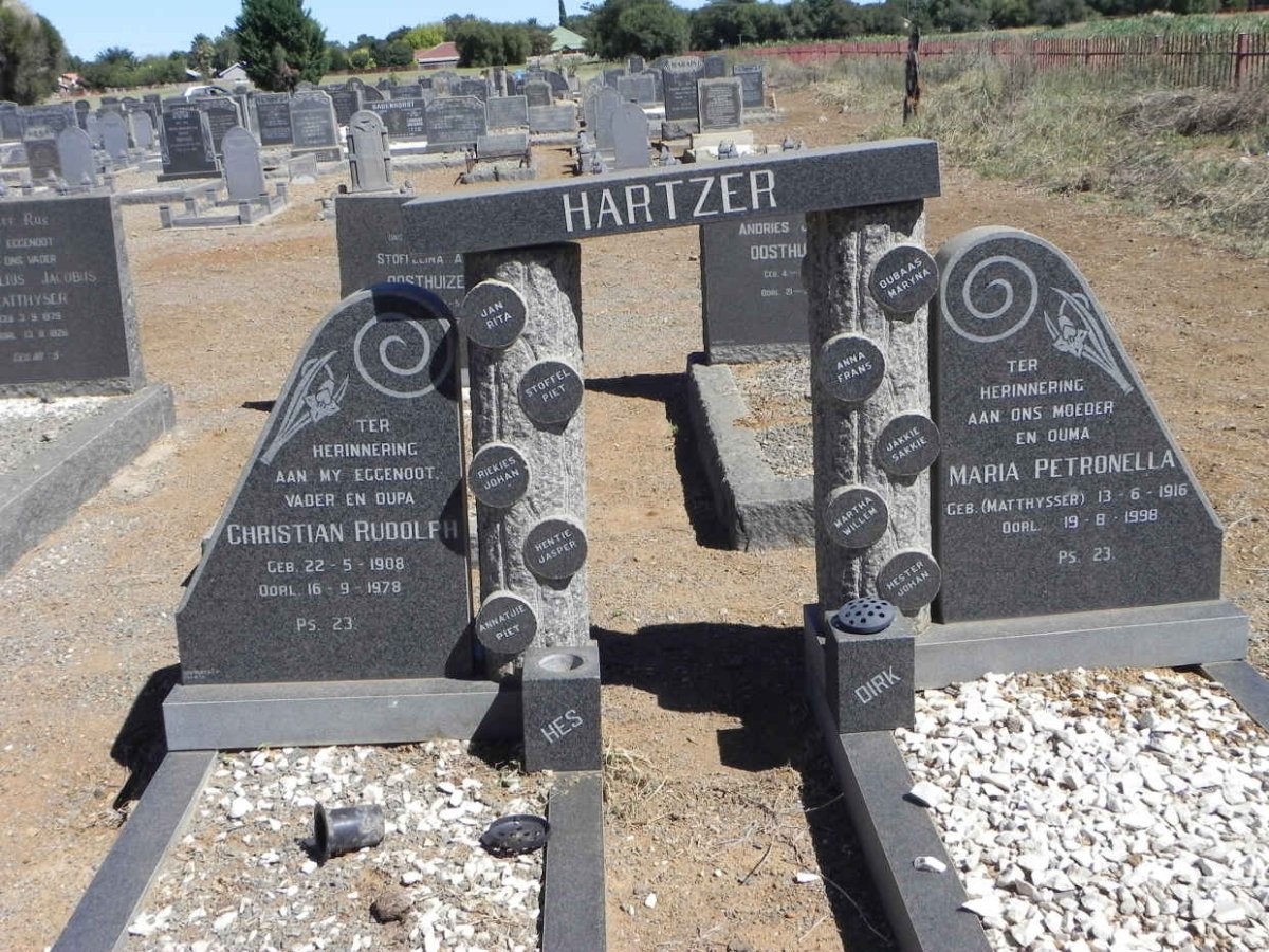 HARTZER Christian Rudolph 1908-1978 &amp; Maria Petronella MATTHYSSER 1916-1998