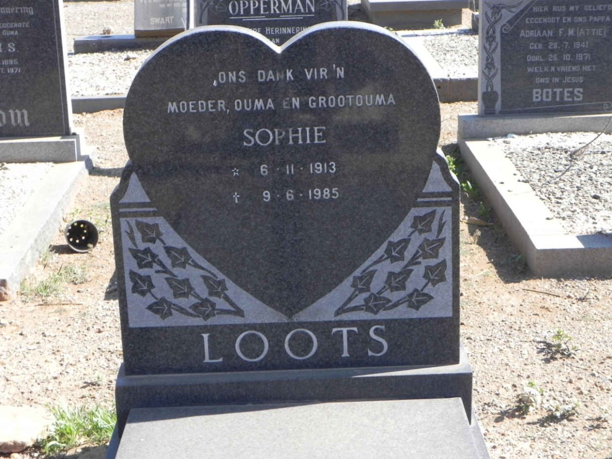 LOOTS Sophie 1913-1985