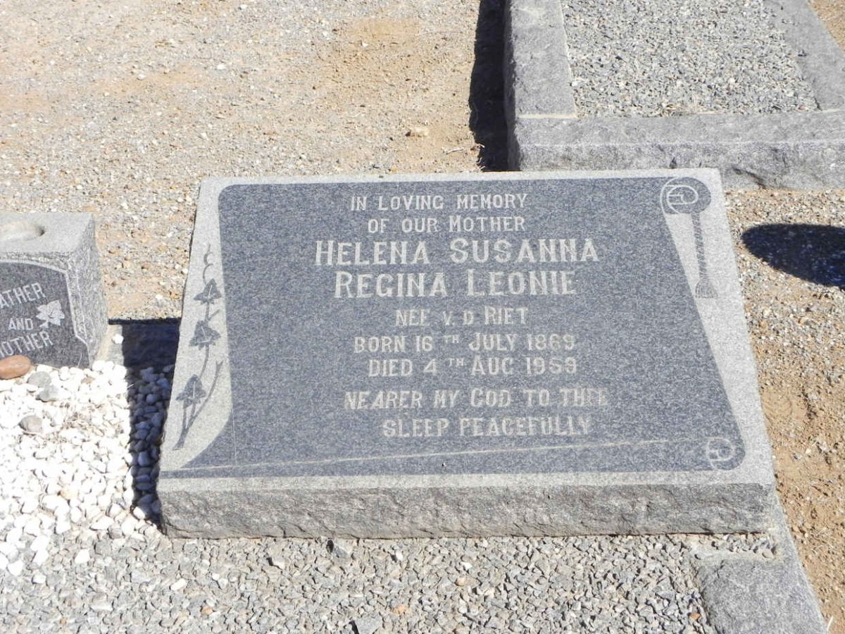 LEONIE Helena Susanna Regina V.D. RIET 1869-1959
