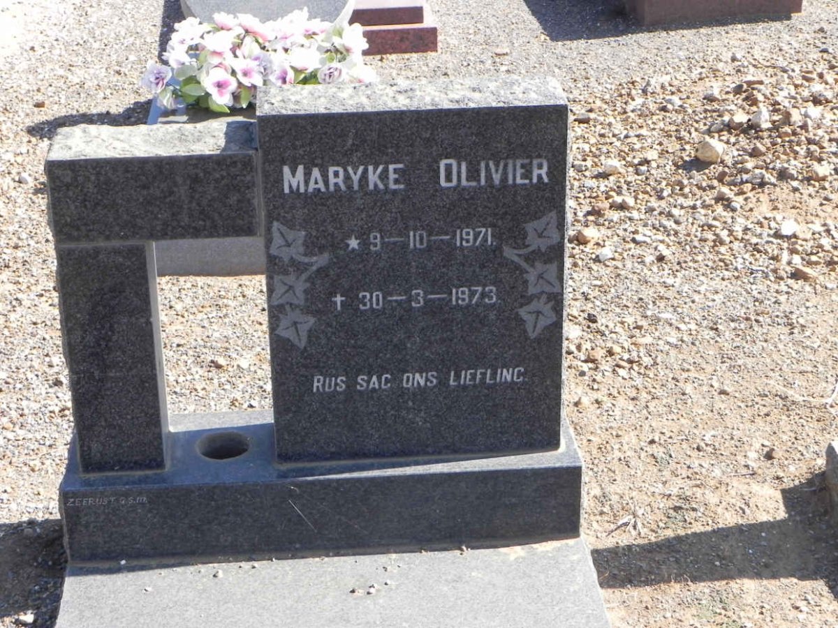 OLIVIER Maryke 1971-1973