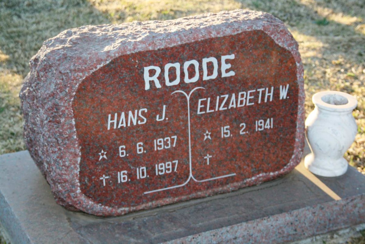 ROODE Hans J. 1937-1997 &amp; Elizabeth W. 1941-