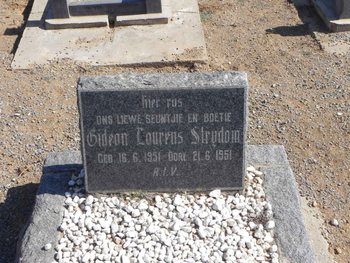 STRYDOM Gideon Lourens 1951-1951