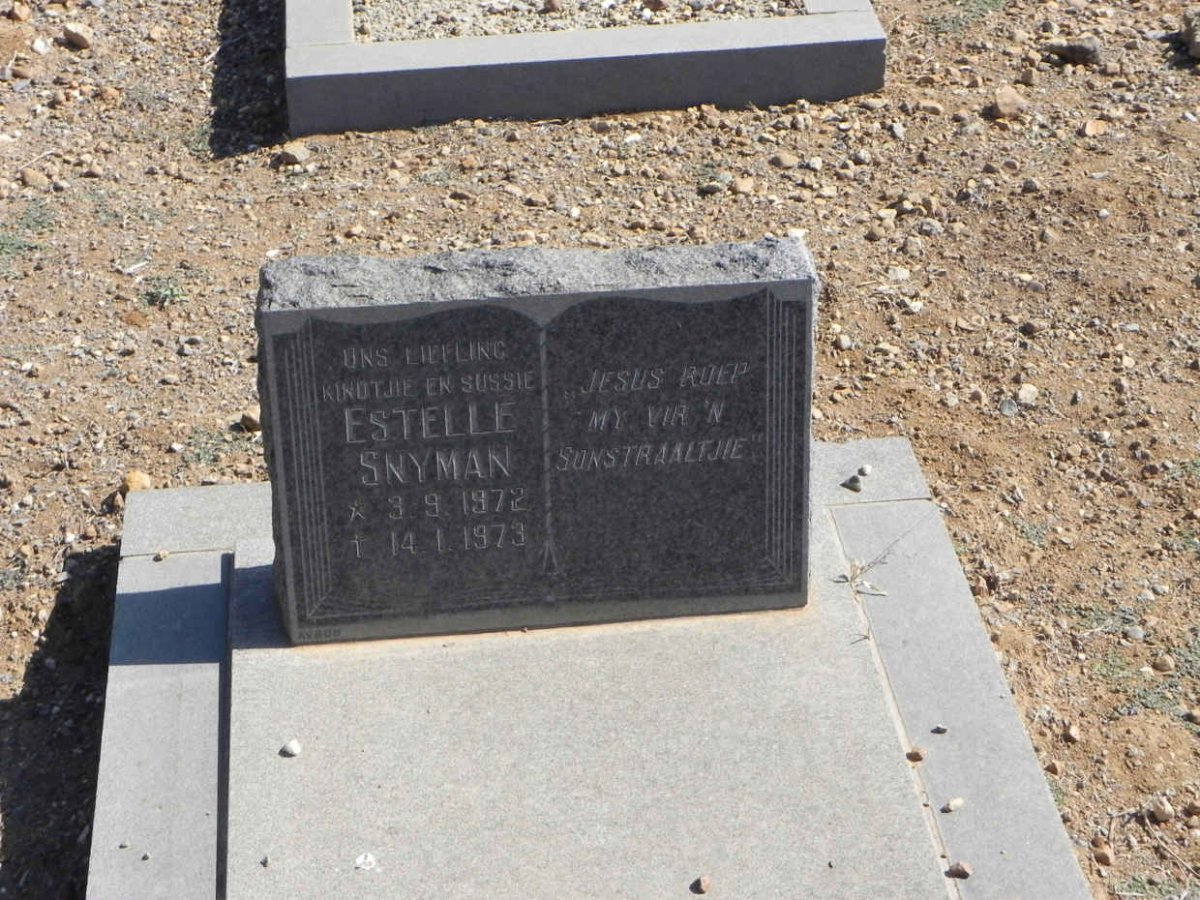 SNYMAN Estelle 1972-1973