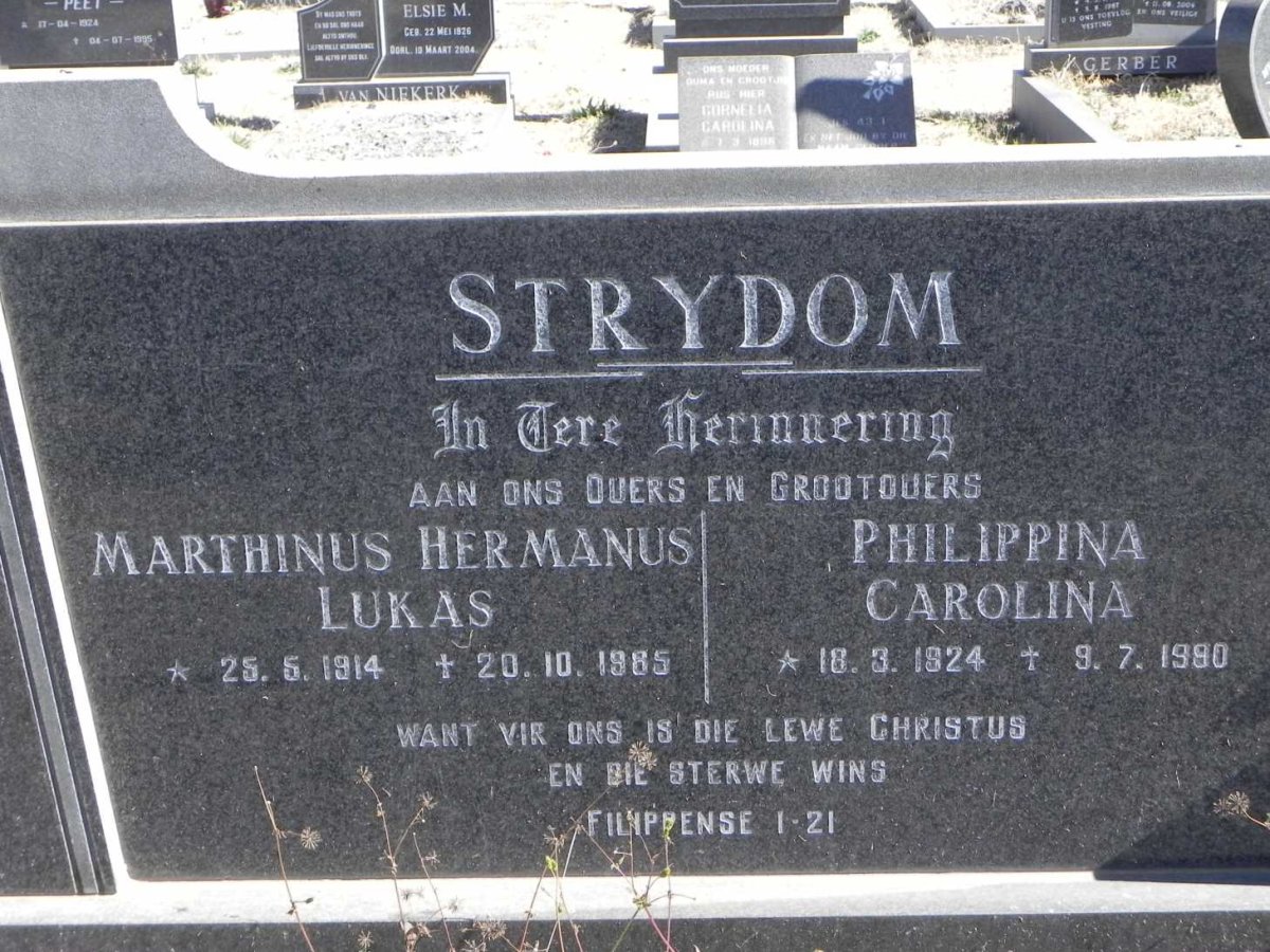 STRYDOM Marthinus Hermanus Lukas 1914-1985 &amp; Philippina Carolina 1924-1990
