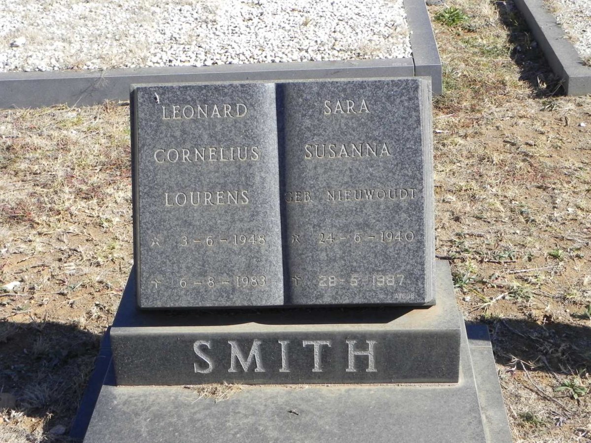 SMITH Leonard Cornelius Lourens 1948-1983 &amp; Sara Susanna NIEUWOUDT 1940-1987