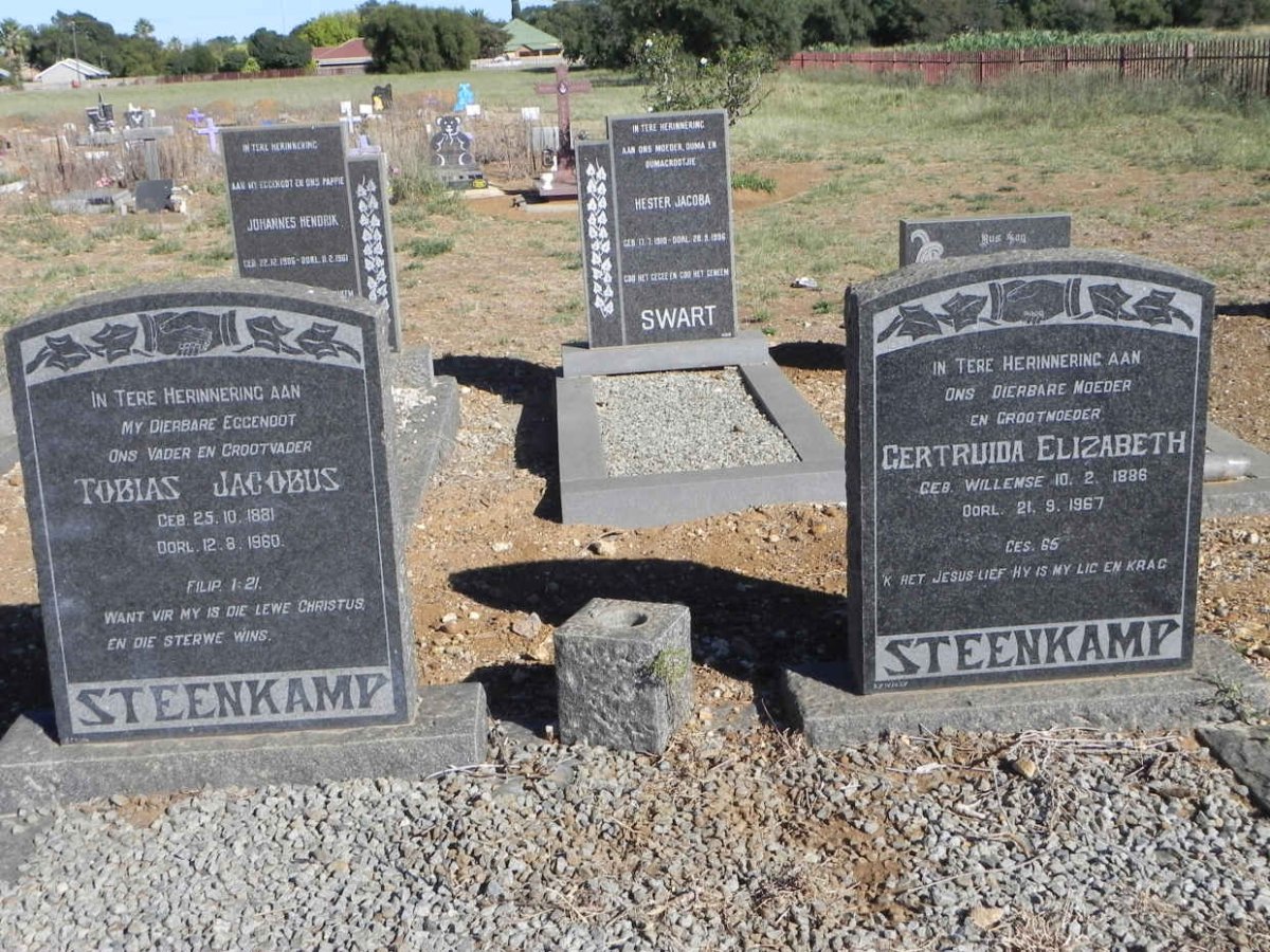 STEENKAMP Tobias Jacobus 1881-1960 &amp; Gertruida Elizabeth WILLEMSE 1886-1967