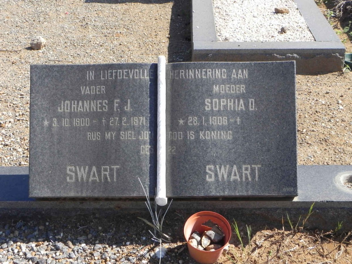 SWART Johannes F.J. 1900-1971 &amp; Sophia D. 1906-