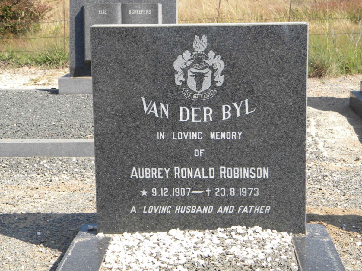 BYL Audrey Ronald Robinson, van der 1907-1973