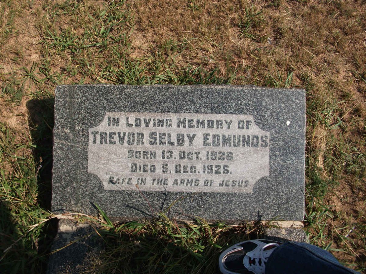 EDMUNDS Trevor Selby 1926-1926