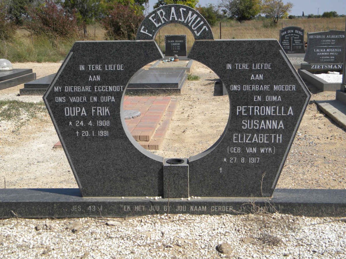 ERASMUS Frik 1908-1991 &amp; Petronella Susanna Elizabeth VAN WYK 1917-