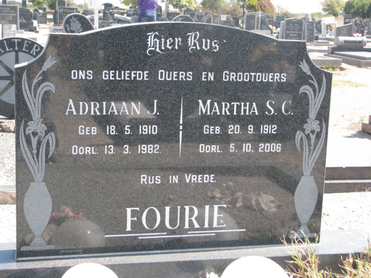 FOURIE Adriaan J. 1910-1982 &amp; Martha S.C. 1912-2006