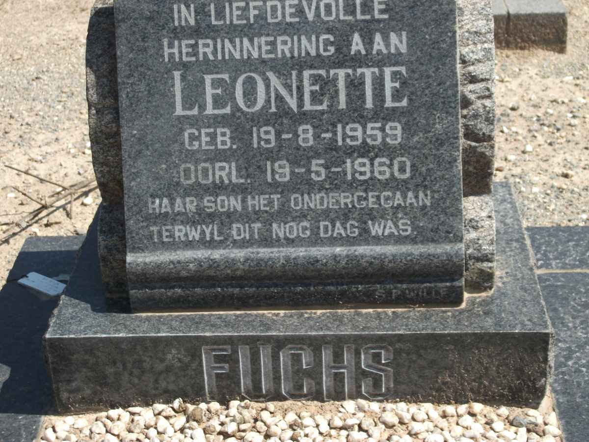 FUCHS Leonette 1959-1960