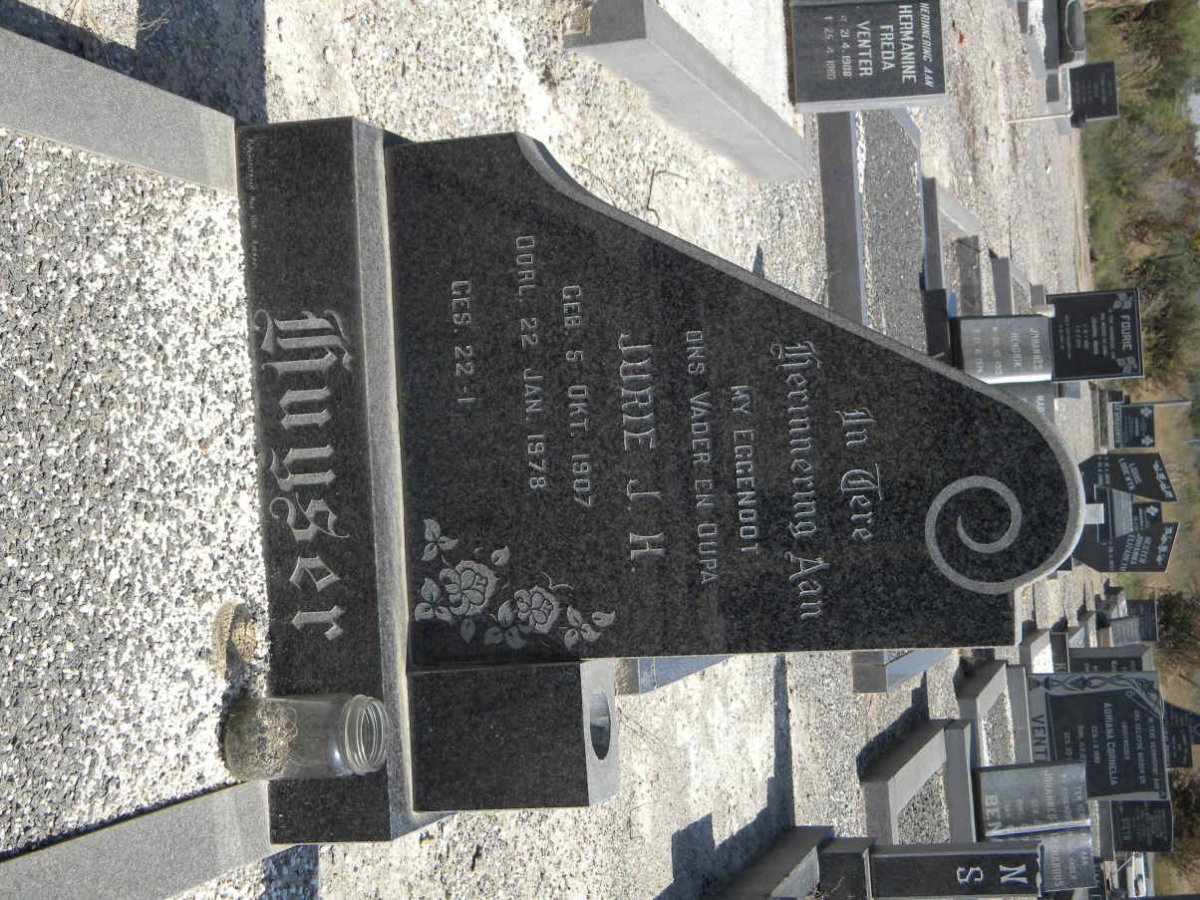 HUYSER Jurie J.H. 1907-1978 &amp; Martha G. 1912-1991