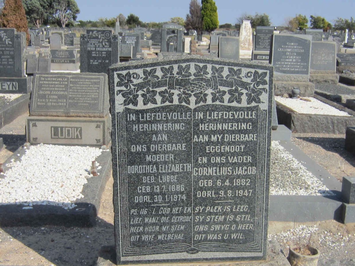 JONES Cornelius Jacob 1882-1947 &amp; Dorothea Elizabeth LUBBE 1886-1974