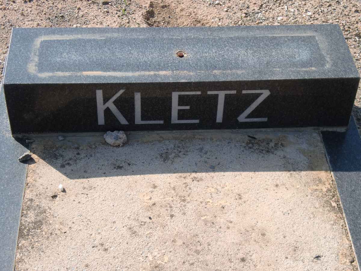 KLETZ Frances -1985