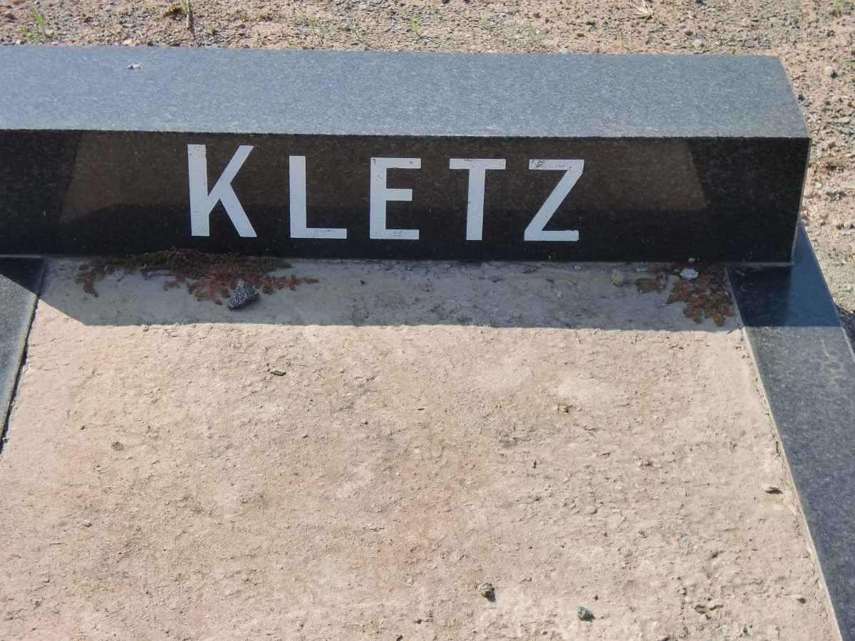 KLETZ Jack -2001