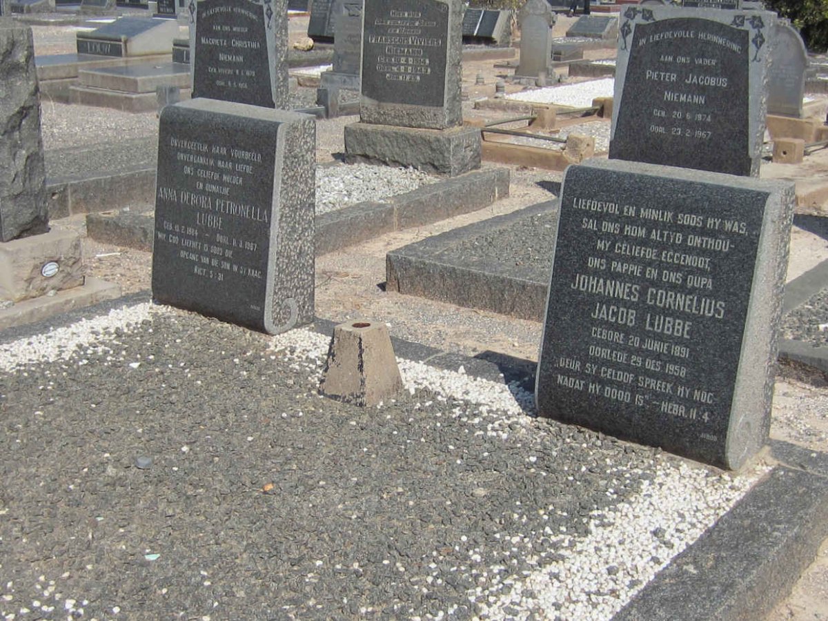 LUBBE Johannes Cornelius Jacob 1891-1958 &amp; Anna Debora Petronella 1884-1967